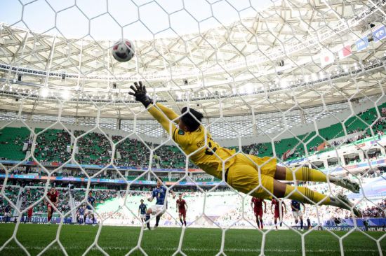 更有可能引 更有可能引